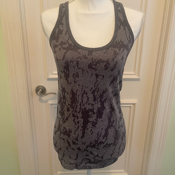 Stella Elyse Athletic Tank Top - Picture 11 of 14